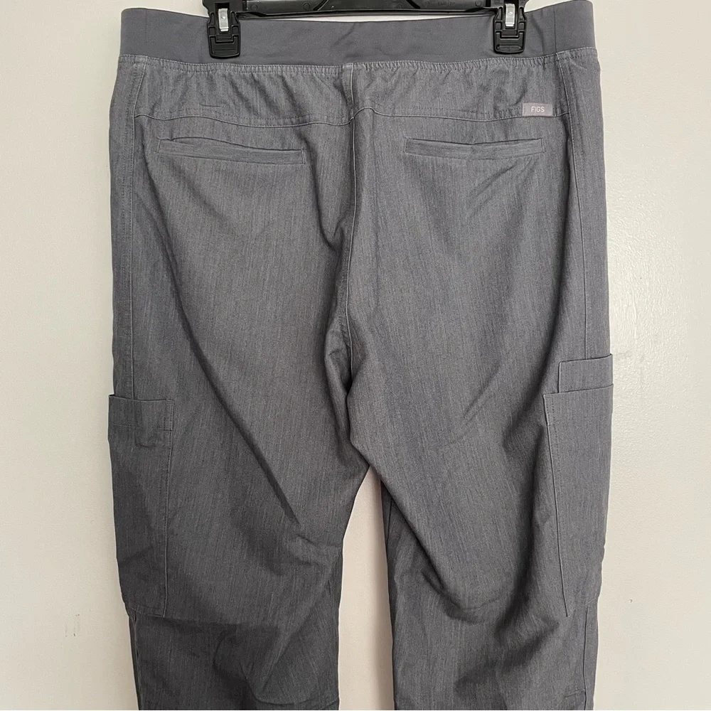 Men’s FIGS Axim Cargo Scrub Pants Graphite 1927 Size XL